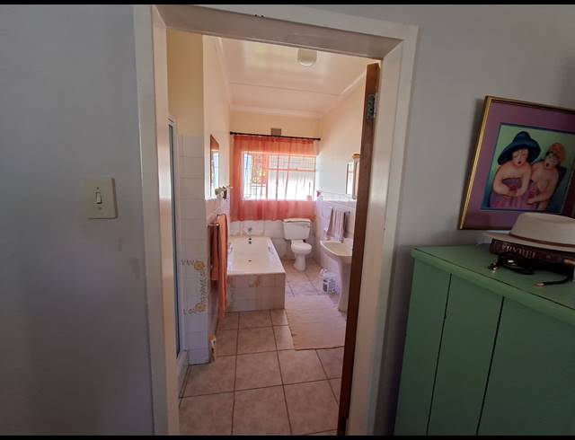 3 BEDROOM HOUSE FOR SALE IN BOSKLOOF